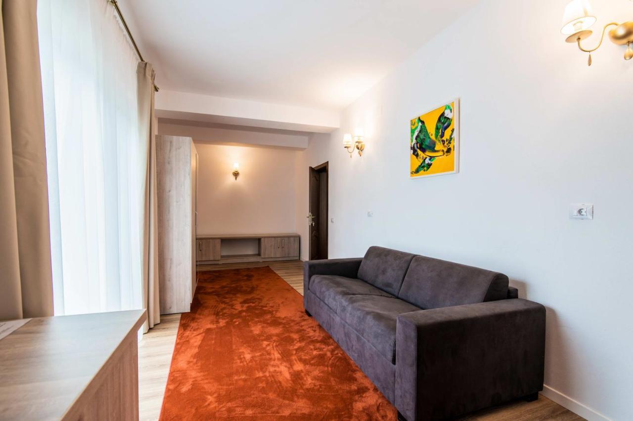 Hotel Class Brezoi Ngoại thất bức ảnh